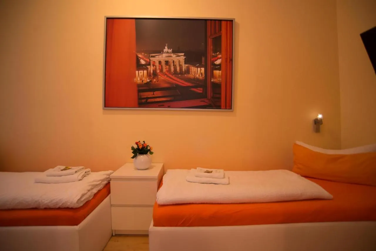 ** Konukevi City Guesthouse Pension Berlin Almanya