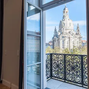 Apartment Luxury / 3-raum-suite An Der Frauenkirche / 4 Dresden