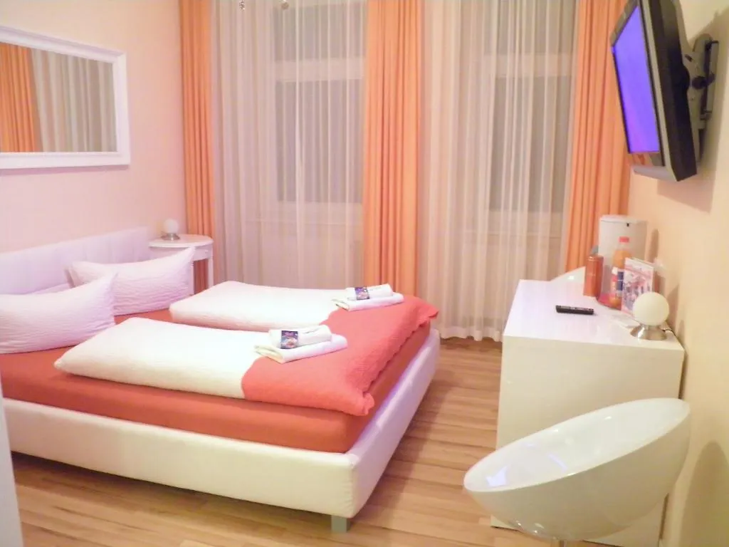 City Guesthouse Pension ברלין בית הארחה