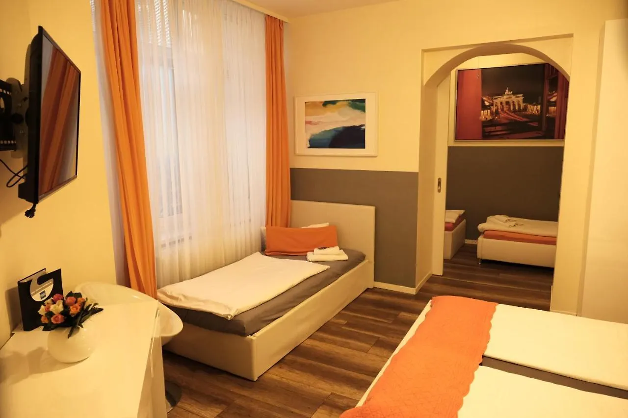 City Guesthouse Pension Berlin 2*,  Allemagne