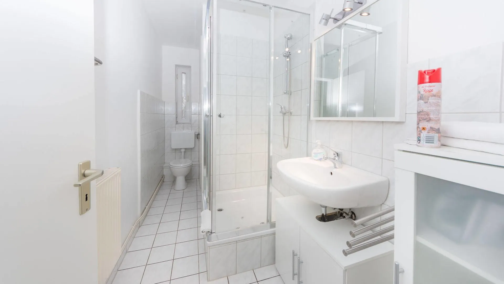 City Guesthouse Pension Berlin 2*,